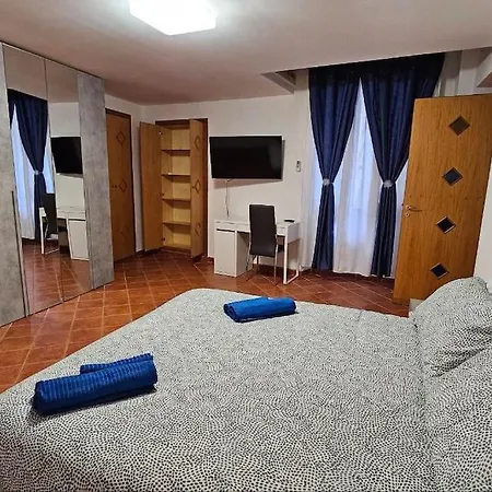 아파트 Danka House: *